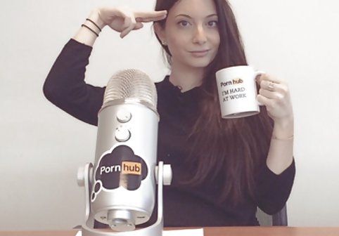 Cuckold اجازه می دهد Pornstar Bang Bang کانال جدید تلگرام سکسی Slle همسر Slutty خود را ببندد